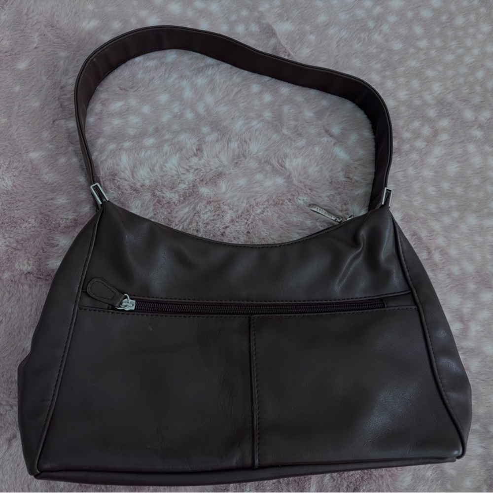 brown leather shoulder bag with zip closure and magnetic flap 
new